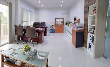 For sale 6 bedrooms house in Lam Luk Ka, Pathum Thani
