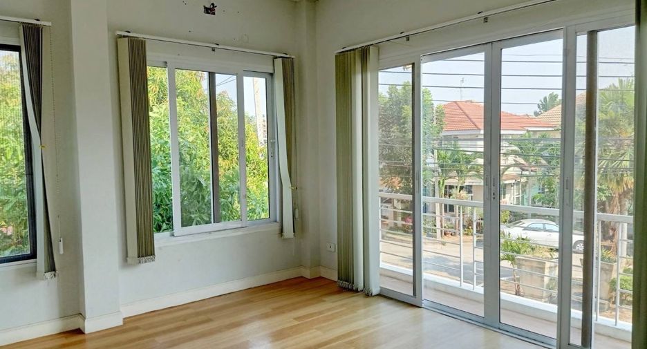For sale 6 bedrooms house in Lam Luk Ka, Pathum Thani
