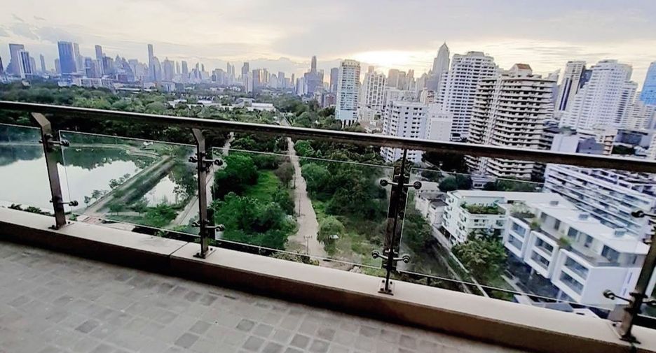 Wohnung zur Miete mit 2 Zimmer in Khlong Toei, Bangkok