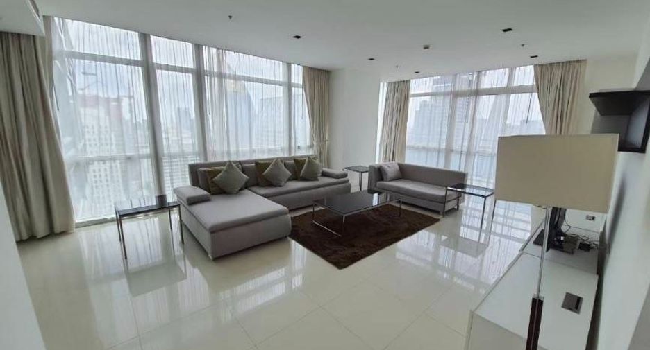 À louer 4 chambres condo à Pathum Wan, Bangkok