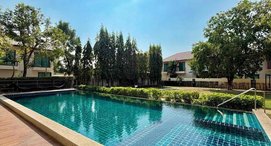 Haus zur Miete mit 3 Zimmer in Bang Lamung, Chonburi
