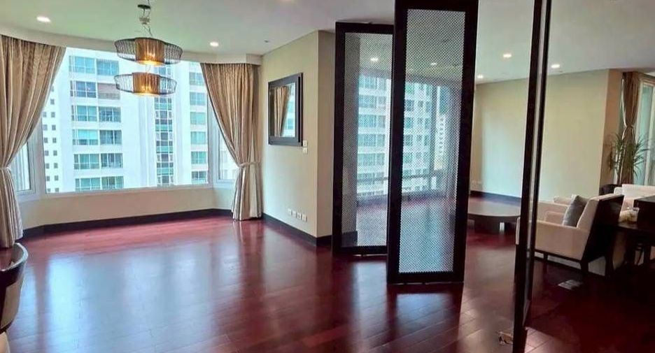 For rent 3 ベッドルーム condo in Pathum Wan, Bangkok