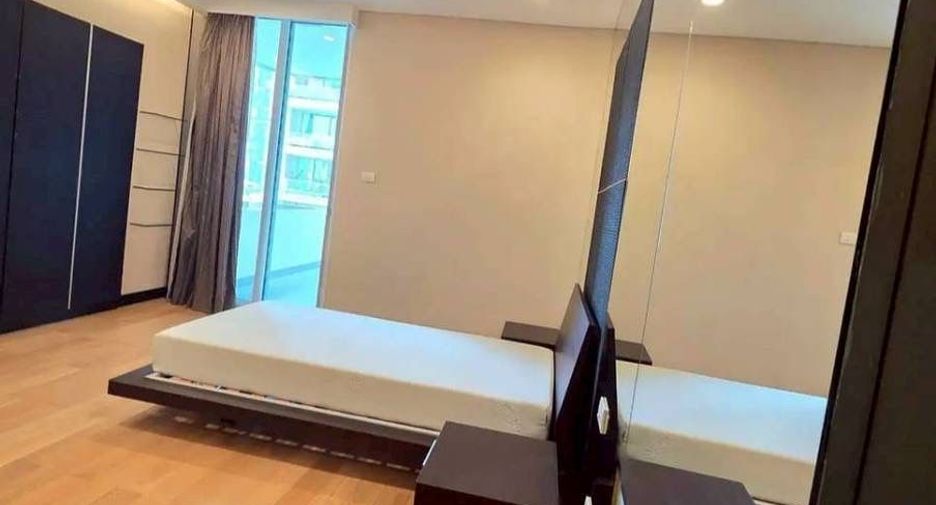 For rent 3 ベッドルーム condo in Pathum Wan, Bangkok