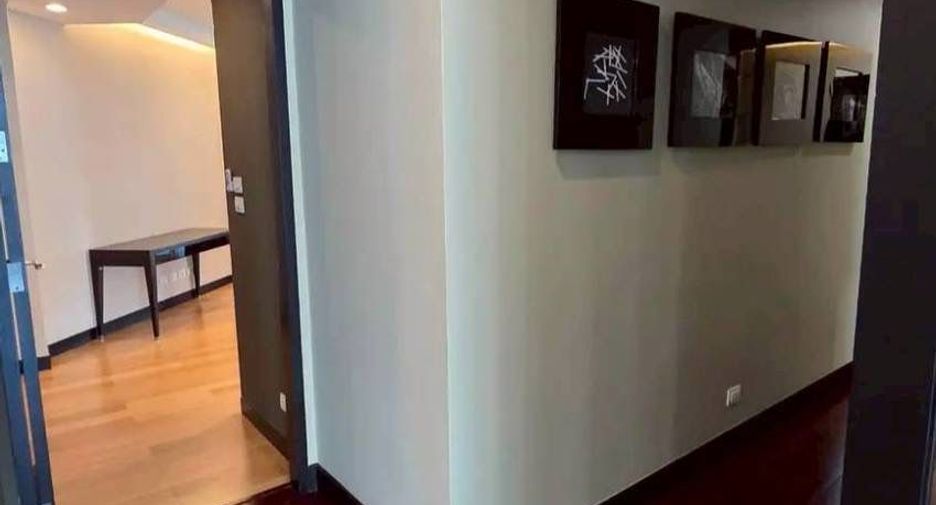 For rent 3 ベッドルーム condo in Pathum Wan, Bangkok