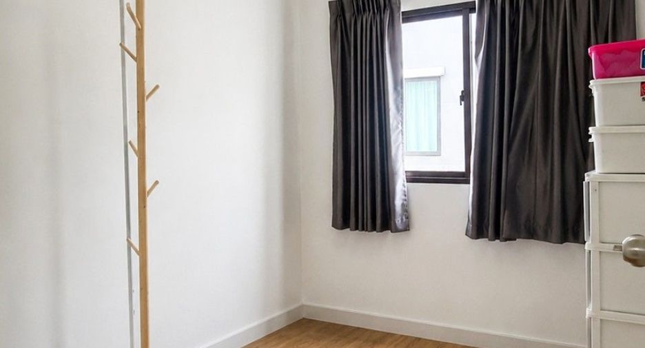 For sale 3 bedrooms townhouse in Sai Mai, Bangkok