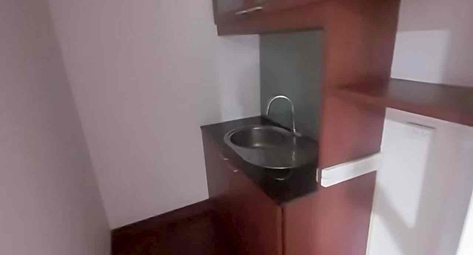 For rent 5 ベッドルーム townhouse in Watthana, Bangkok