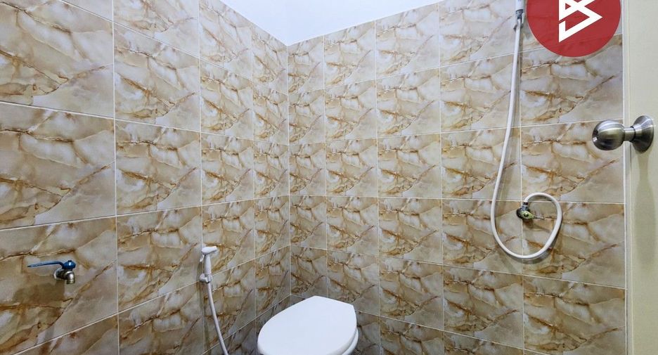 For sale 2 bedrooms townhouse in Phan Thong, Chonburi