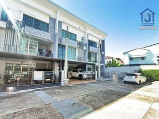 For sale 3 bedrooms house in Bang Khen, Bangkok