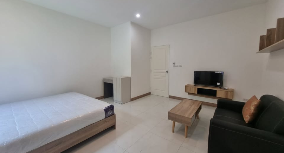 For rent 7 bedrooms house in Hang Dong, Chiang Mai