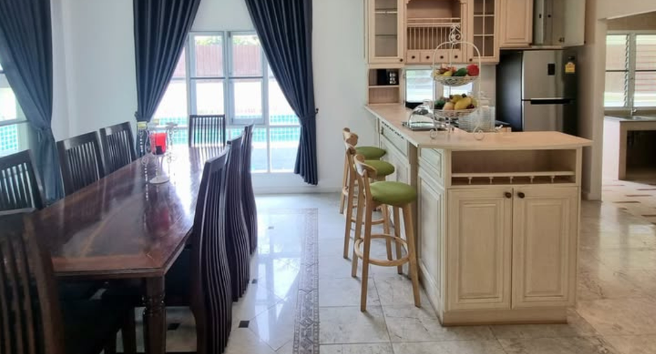 For rent 7 bedrooms house in Hang Dong, Chiang Mai