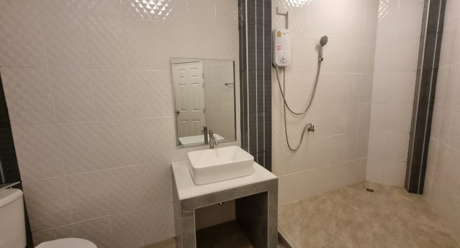 For rent 7 bedrooms house in Hang Dong, Chiang Mai