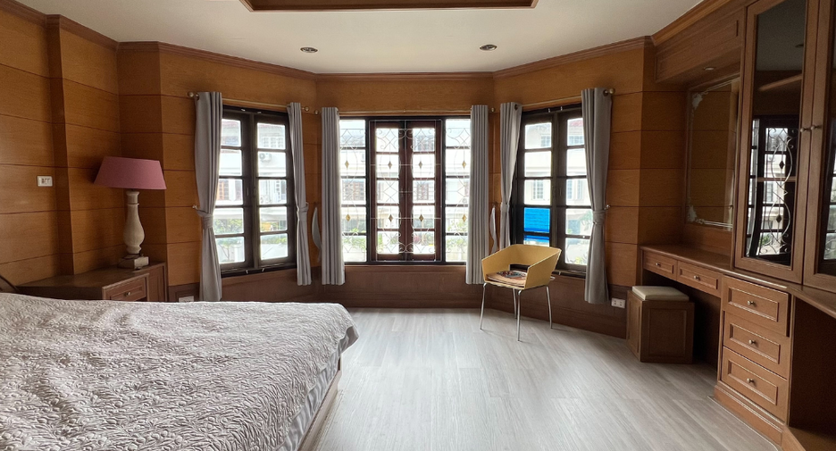 For rent 7 bedrooms house in Hang Dong, Chiang Mai