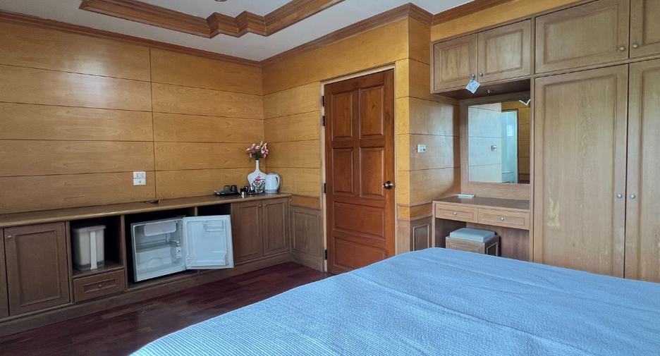 For rent 7 bedrooms house in Hang Dong, Chiang Mai