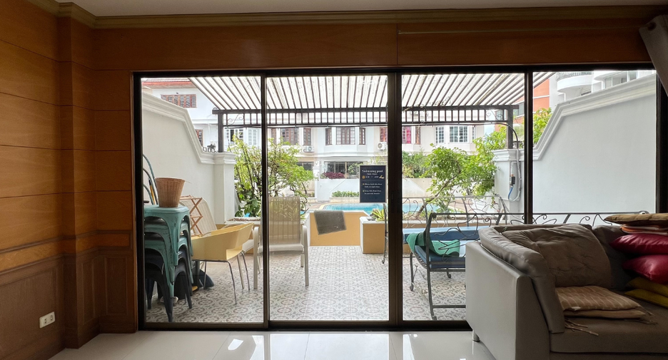 For rent 7 bedrooms house in Hang Dong, Chiang Mai