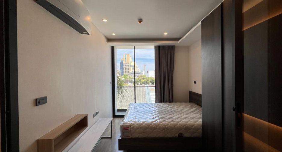 For rent 1 bed condo in Khlong Toei, Bangkok