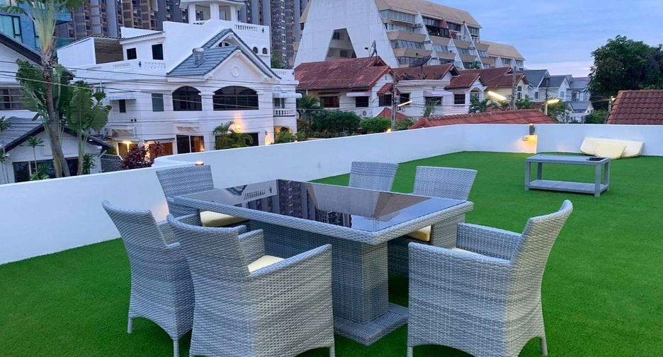For rent 4 ベッドルーム villa in Jomtien, Pattaya