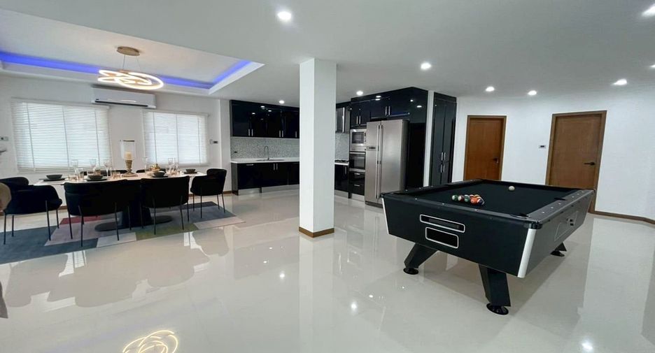 For rent 4 ベッドルーム villa in Jomtien, Pattaya
