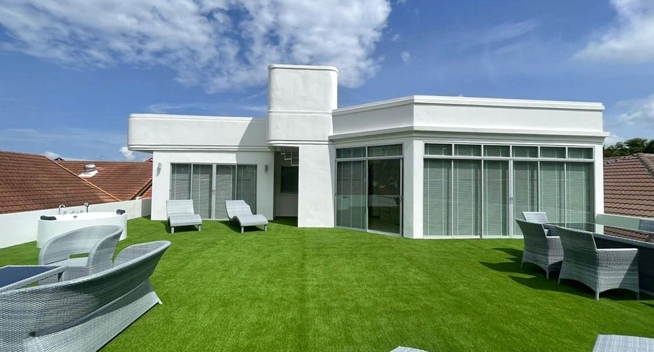 For rent 4 ベッドルーム villa in Jomtien, Pattaya