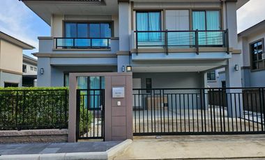 For rent and for sale 4 bedrooms house in Bang Phli, Samut Prakan