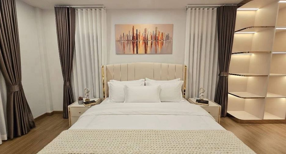 For rent and for sale 4 bedrooms house in Bang Phli, Samut Prakan