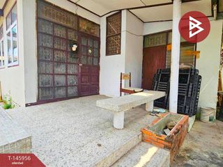 Casa adosada en venta de 3 habitaciones en Bang Khen, Bangkok