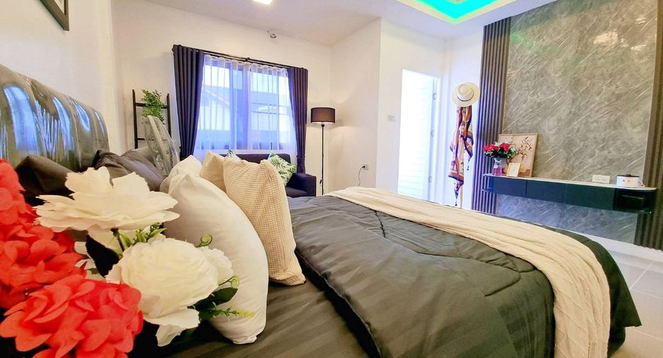 À vendre 3 chambres maison de ville à Bang Lamung, Chonburi