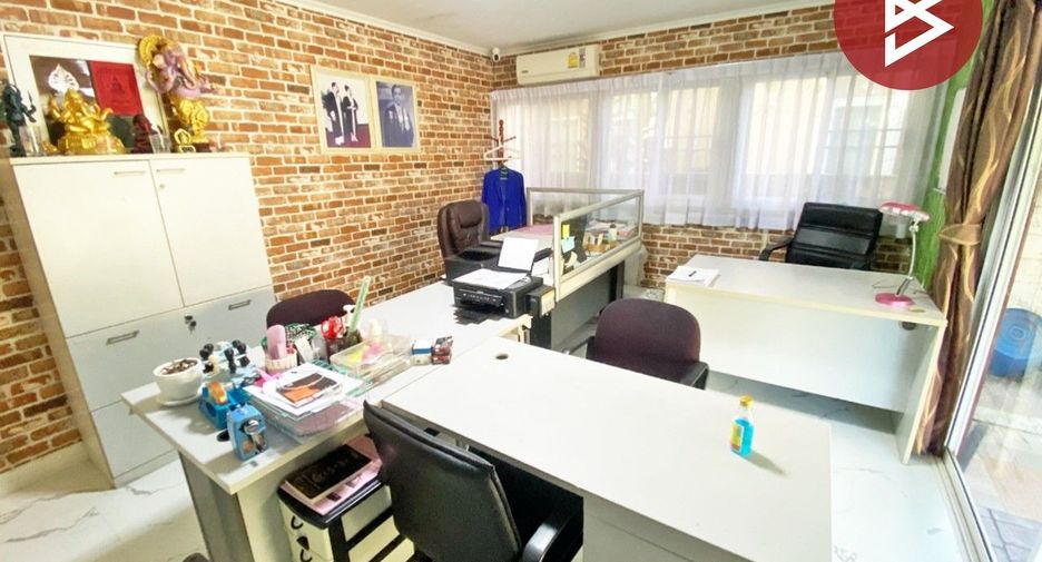 出售 3 卧室 独立屋 在 Min Buri, 曼谷