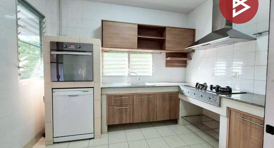 出售 3 卧室 独立屋 在 San Sai, Chiang Mai