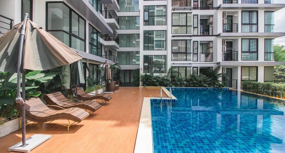 For rent 1 bed condo in Phra Khanong, Bangkok