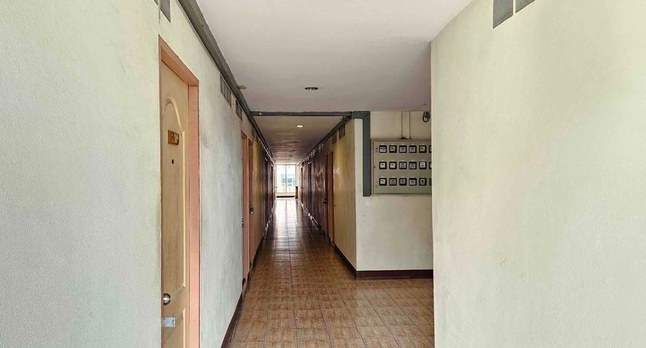 For sale 68 bedrooms apartment in Mueang Chiang Mai, Chiang Mai