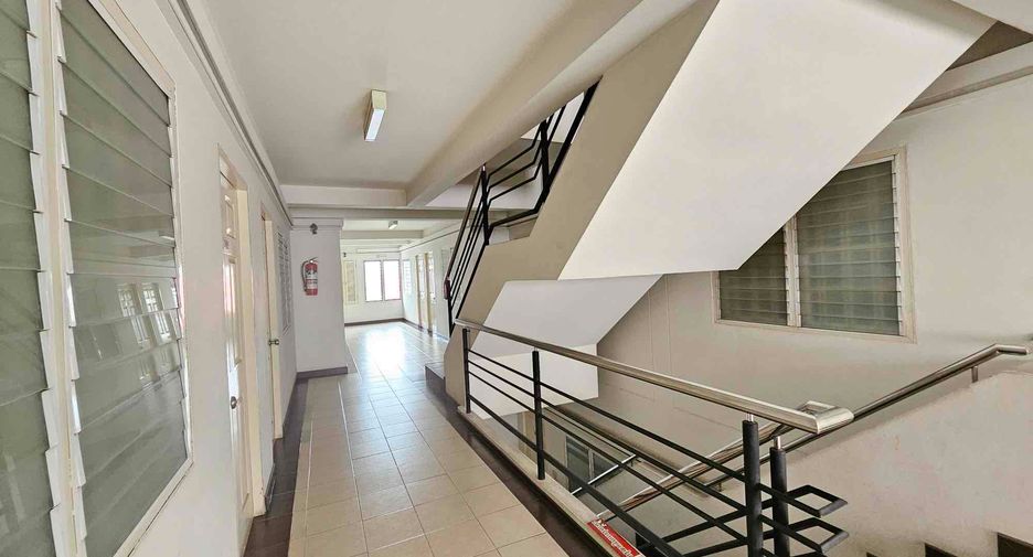 For sale 45 bedrooms apartment in Mueang Chiang Mai, Chiang Mai