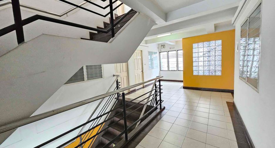 For sale 45 bedrooms apartment in Mueang Chiang Mai, Chiang Mai