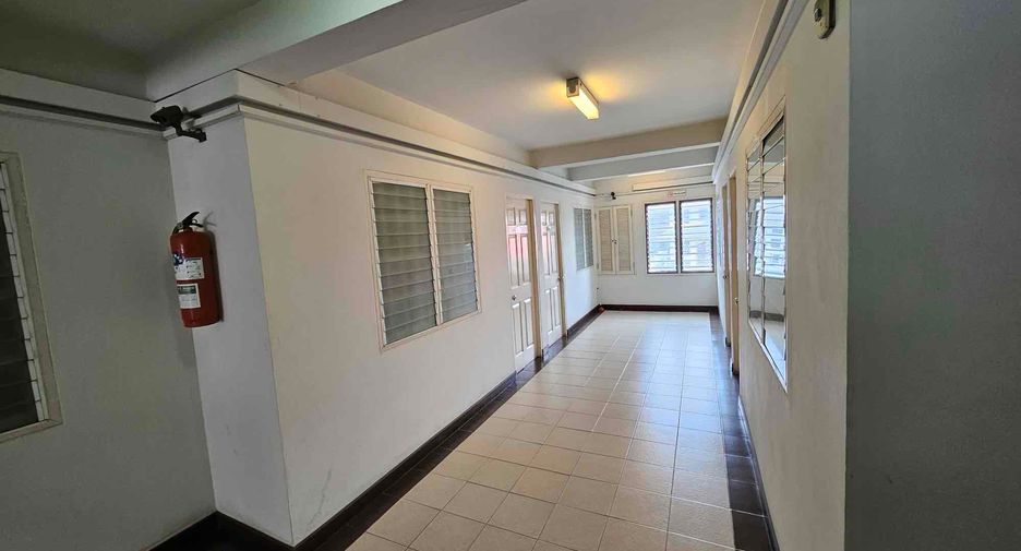 For sale 45 bedrooms apartment in Mueang Chiang Mai, Chiang Mai