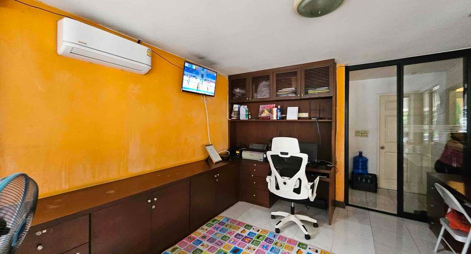 For sale 45 bedrooms apartment in Mueang Chiang Mai, Chiang Mai