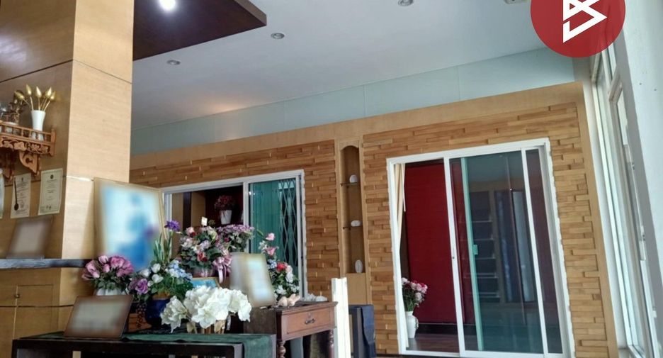 À vendre 5 chambres local commercial à Pak Kret, Nonthaburi