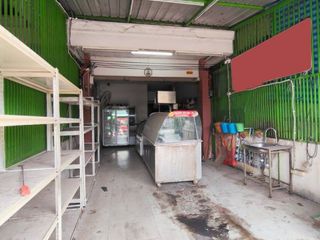 For sale 3 ベッドルーム retail Space in Bang Sao Thong, Samut Prakan