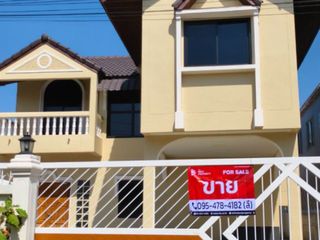 À louer et à vendre 4 chambres maison à Don Mueang, Bangkok