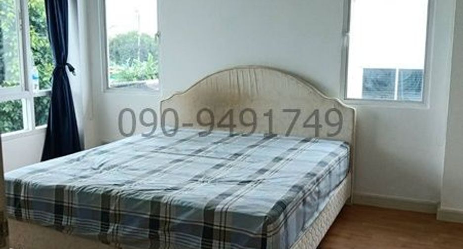 For rent 3 bedrooms townhouse in Min Buri, Bangkok