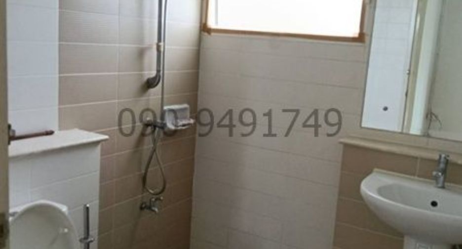 For rent 3 bedrooms townhouse in Min Buri, Bangkok