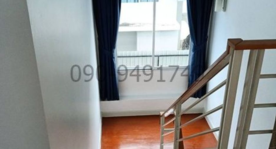 For rent 3 bedrooms townhouse in Min Buri, Bangkok