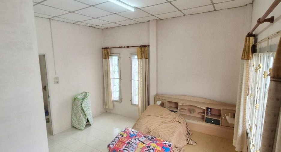 Reihenhaus zum Kauf mit 2 Zimmer in Mueang Surat Thani, Surat Thani