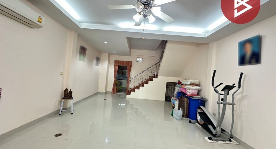 出售 2 卧室 联排别墅 在 Bang Lamung, Chon Buri
