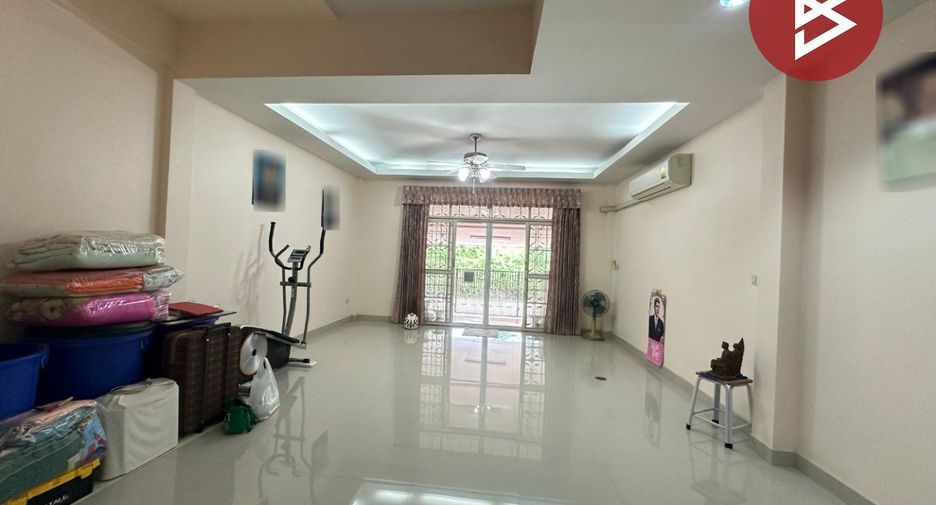 出售 2 卧室 联排别墅 在 Bang Lamung, Chon Buri