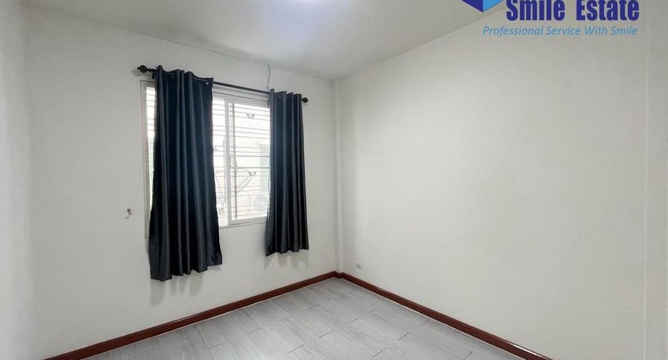 Reihenhaus zum Kauf mit 3 Zimmer in Lam Luk Ka, Pathum Thani