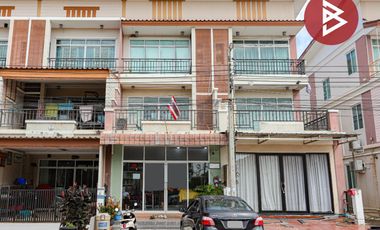 出售 3 卧室 联排别墅 在 Mueang Samut Prakan, Samut Prakan