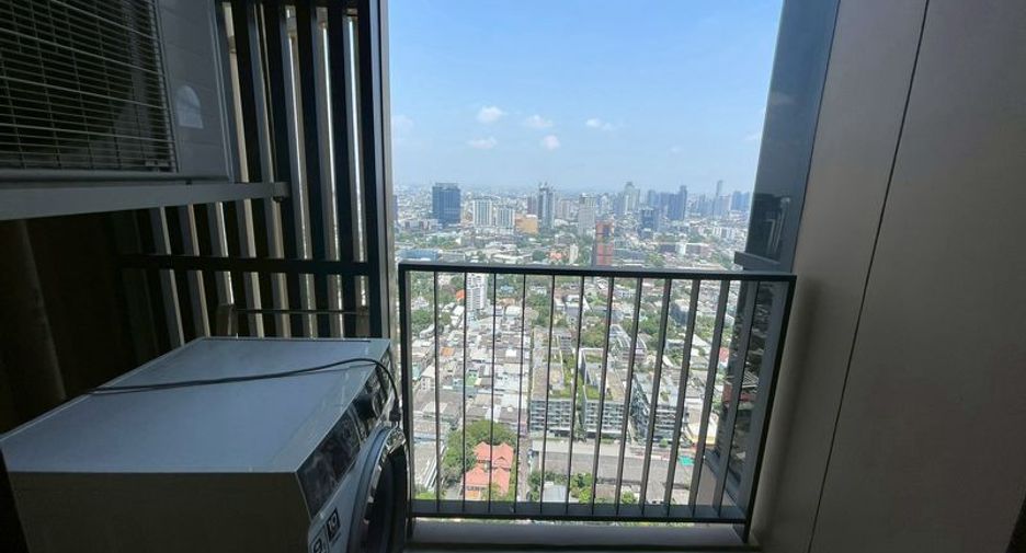 For rent 1 bed condo 