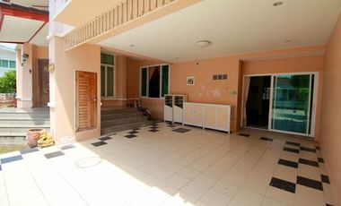 For sale 5 ベッドルーム house in Mueang Rayong, Rayong