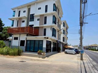 Local comercial en venta de 7 habitaciones en Bang Yai, Nonthaburi