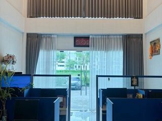 Oficina en venta de 5 habitaciones en Bueng Kum, Bangkok
