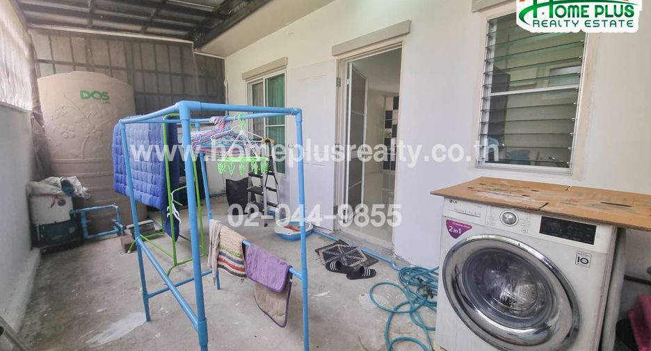 For rent and for sale 3 bedrooms townhouse in Lam Luk Ka, Pathum Thani